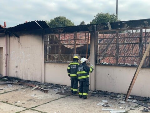 investigation-underway-after-blaze-erupts-at-riverlea-school